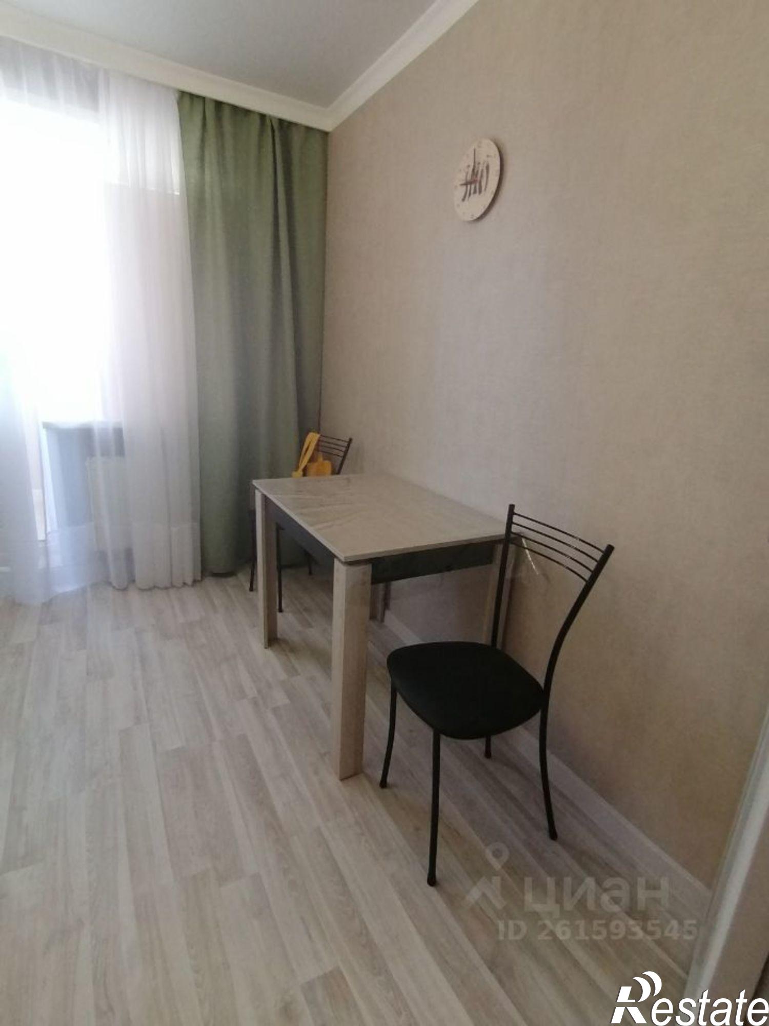 Сдать квартиру за 26 000 рублей на улица Свиридова, 20 к1