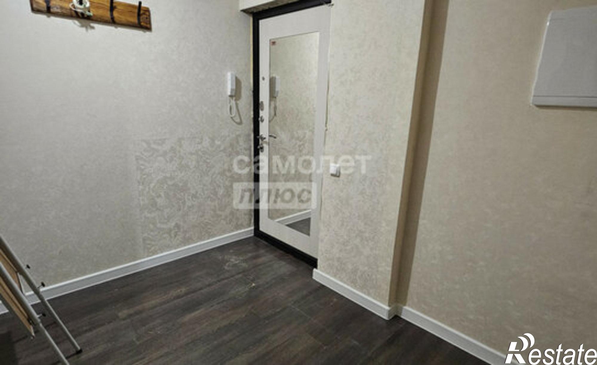 Купить квартиру за 5 900 000 рублей на улица Хренникова, 6