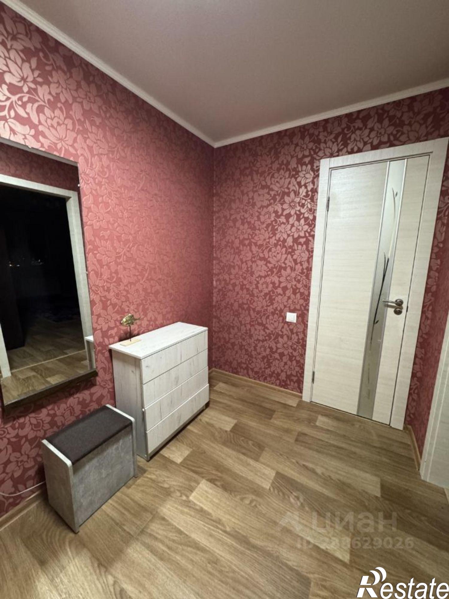 Сдать квартиру за 23 000 рублей на проспект Победы, 106