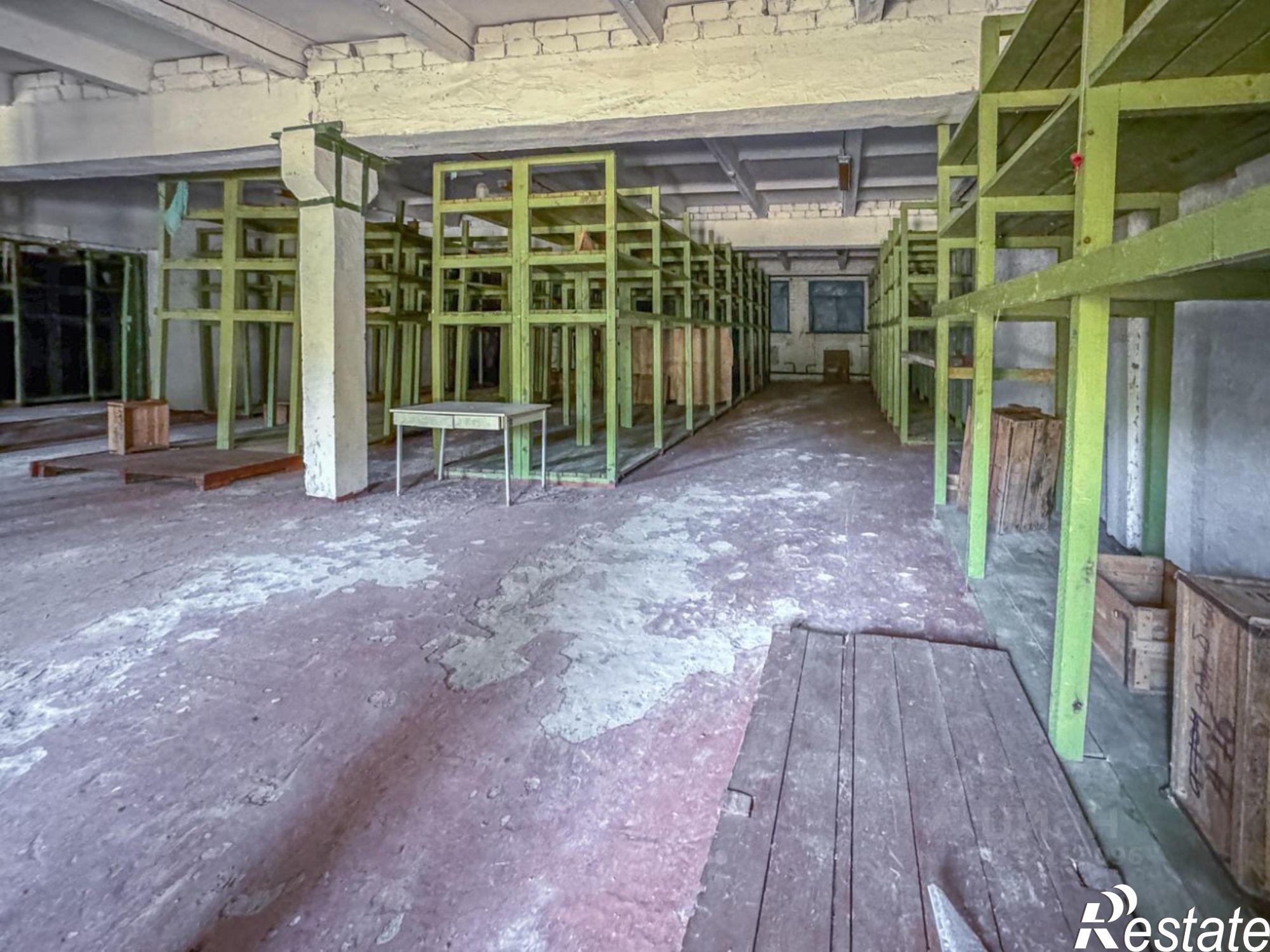 Купить ОСЗ, отдельно стоящее здание за 23 981 300 рублей на ул Комарова, 1
