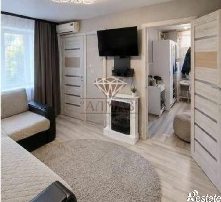 4-комн квартира ул Коммунаров, 99,  д. 99