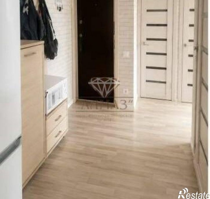 4-комн квартира ул Коммунаров, 99,  д. 99