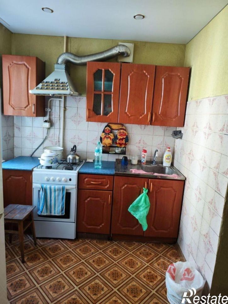 3-комн квартира 9-й м-н, 20в