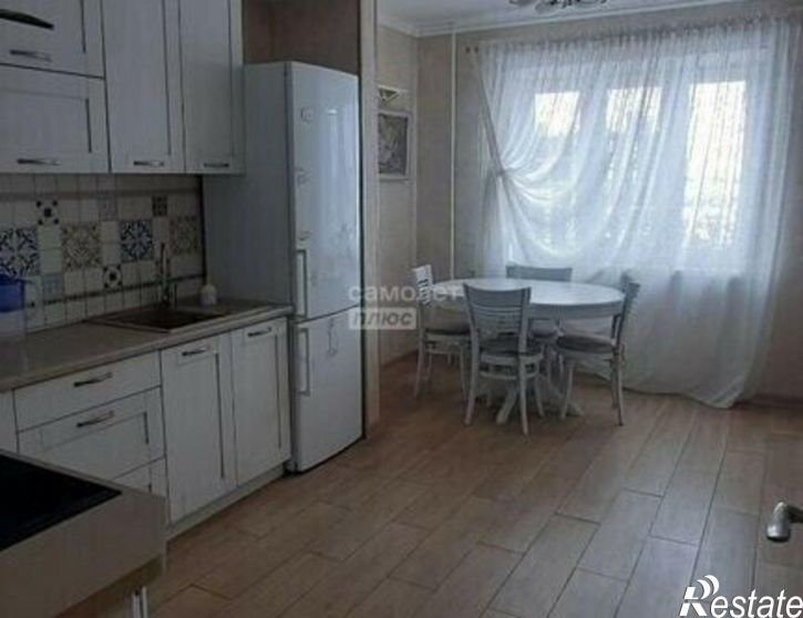 3-комн квартира Липецк, улица И.В. Свиридова, 2