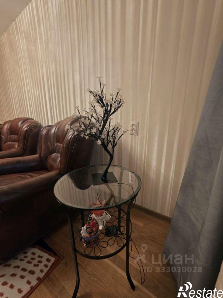 3-комн квартира улица Горького Максима,дом 13