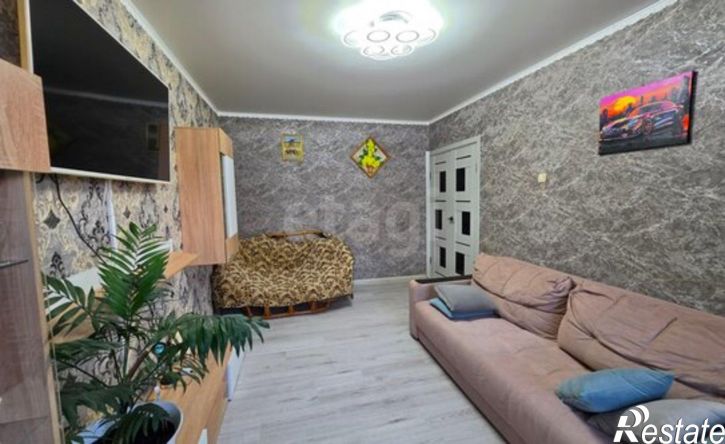 4-комн квартира Липецк, проспект имени 60-летия СССР, 2